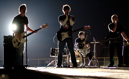 Do Live Bands Pay Royalties?