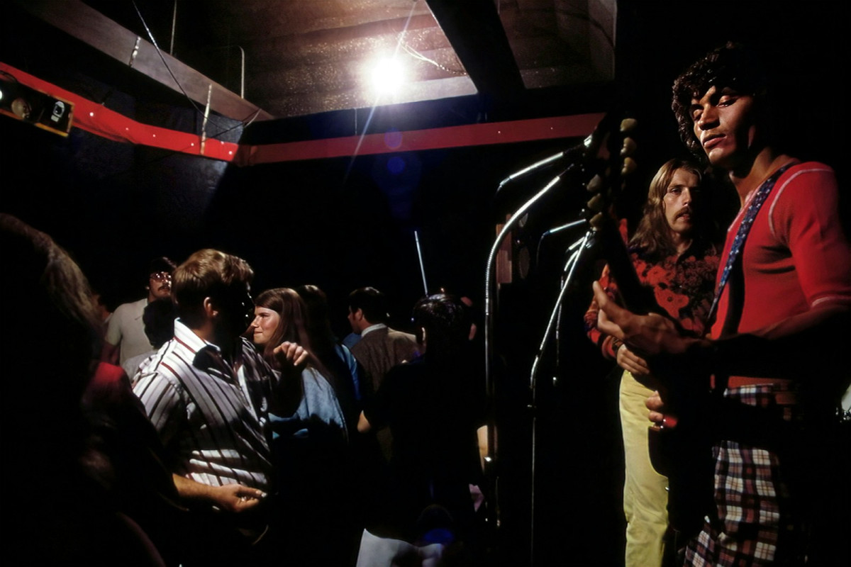 How Do Local Bands Get Gigs?